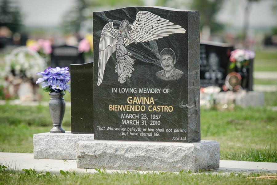 Gavina, Jet mist traditional single memorial installed in Brookside cemetery.