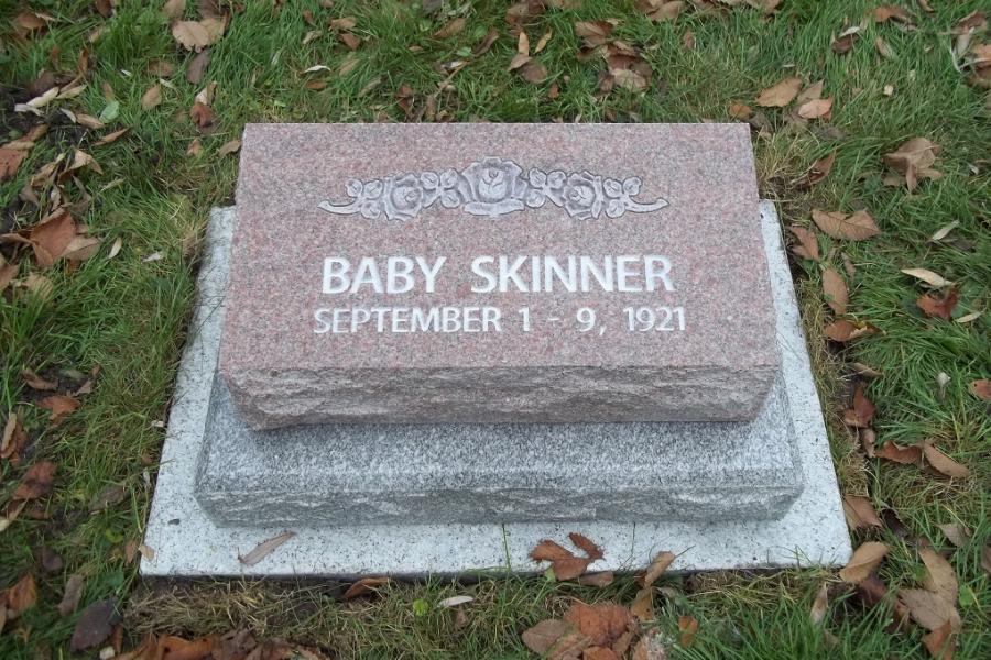 Skinner, 20 x 10 x 6/4 Desert Rose pillow marker installed in Historic Elmwood cemetery